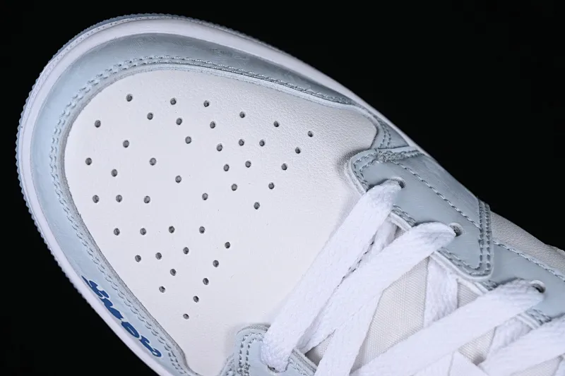 All categories Air Jordan Jordan series basketball shoes Air Jordan 1 Low Air Jordan 1 Low AJ1 Joe 1 Christmas customization Ice and Snow Puppy Low-top cultural and casual sneakers FQ9112-100